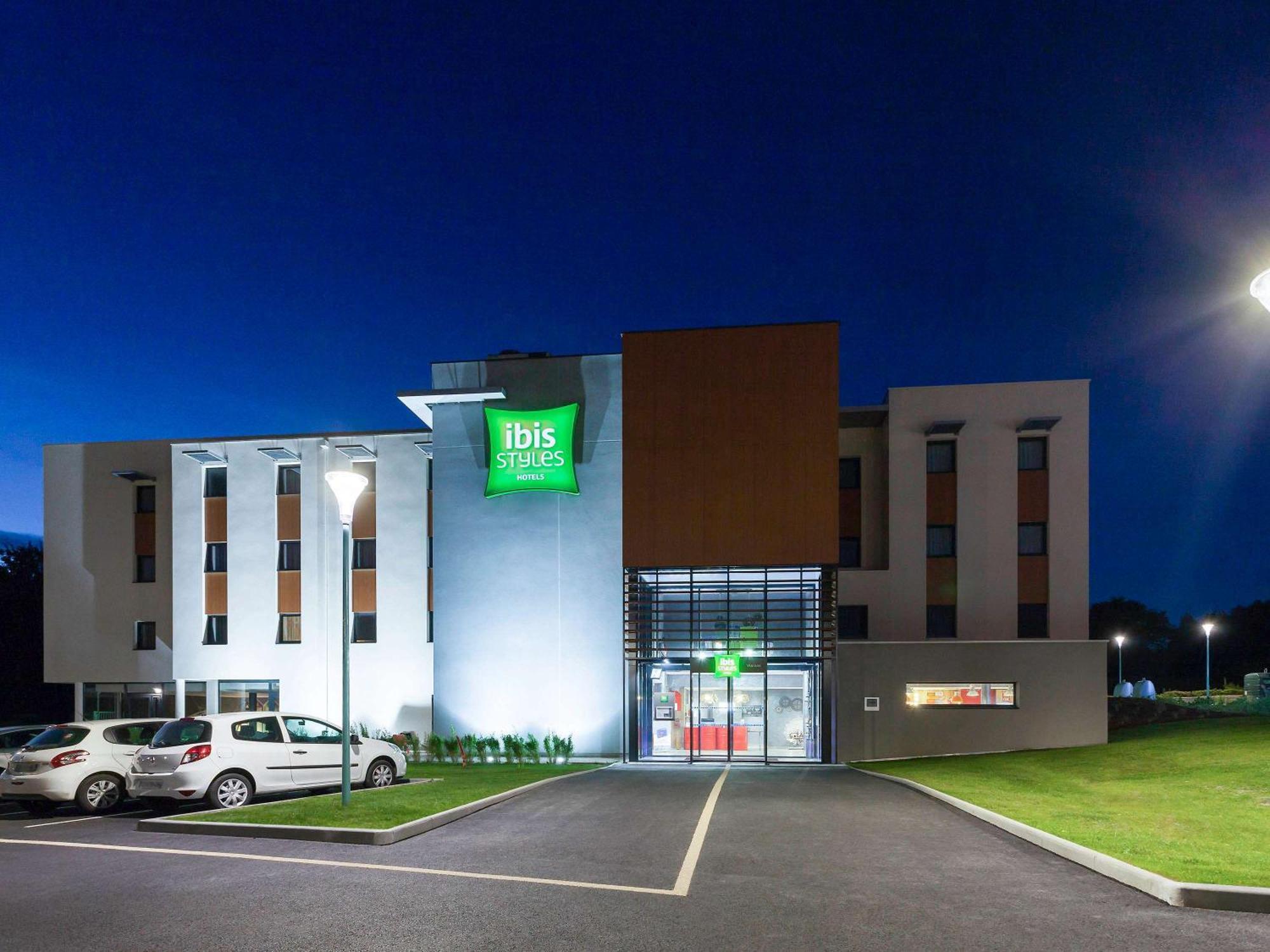 Ibis Styles Vierzon Hotel Exterior photo
